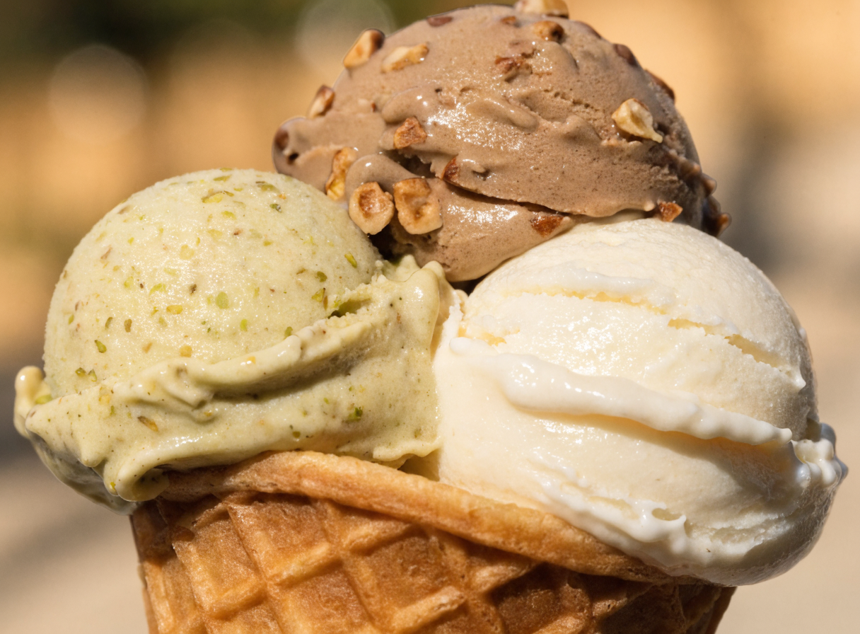 Kugeln handgemachtes Gelato in einer Waffel